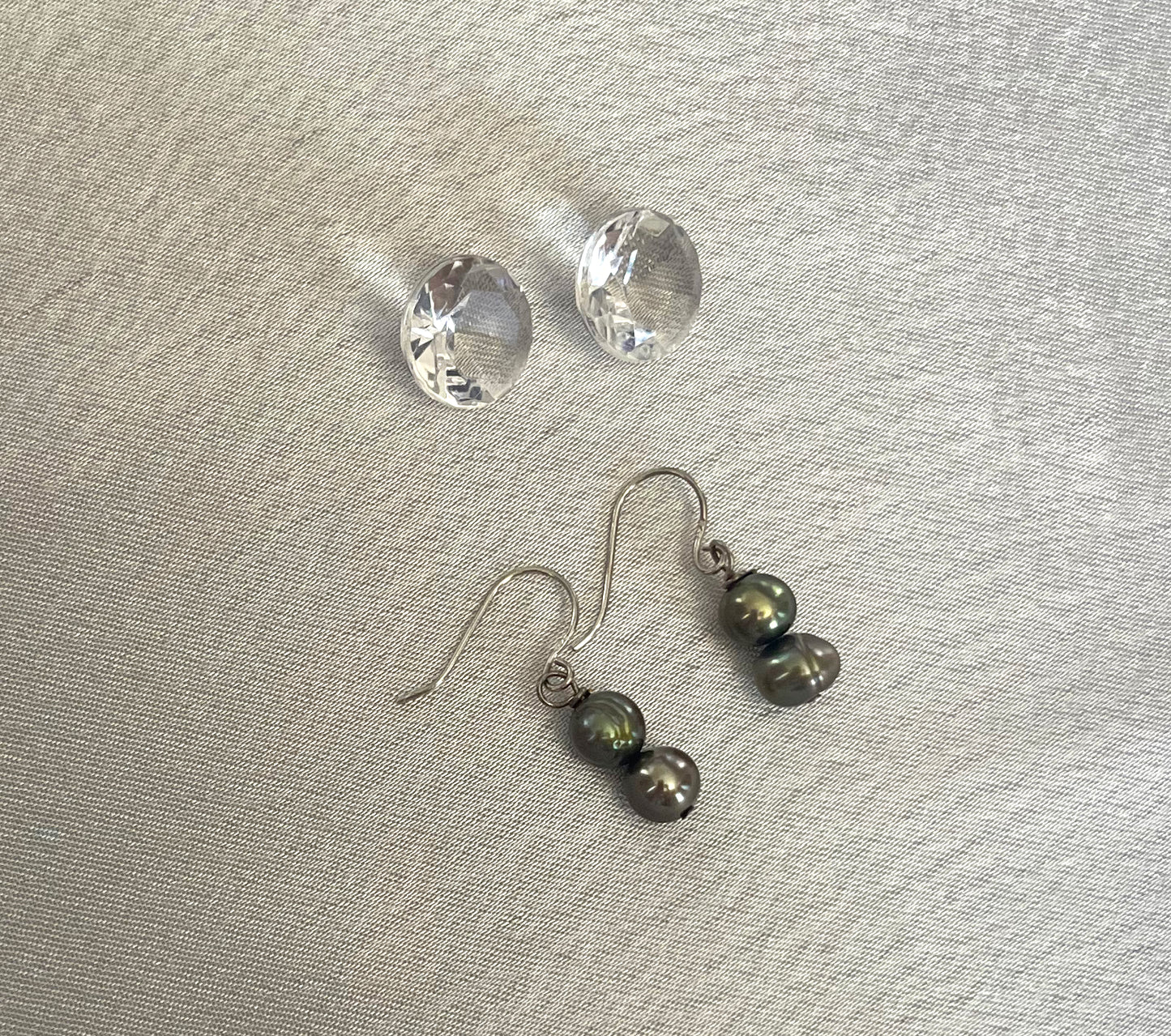 Set Olive Green Round Freshwater Pearl Necklace, Bracelet & Earrings - 4 ways to wear